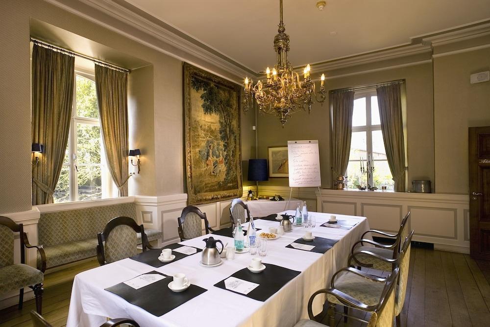 Fletcher Hotel-Restaurant Kasteel Erenstein Kerkrade Exteriör bild