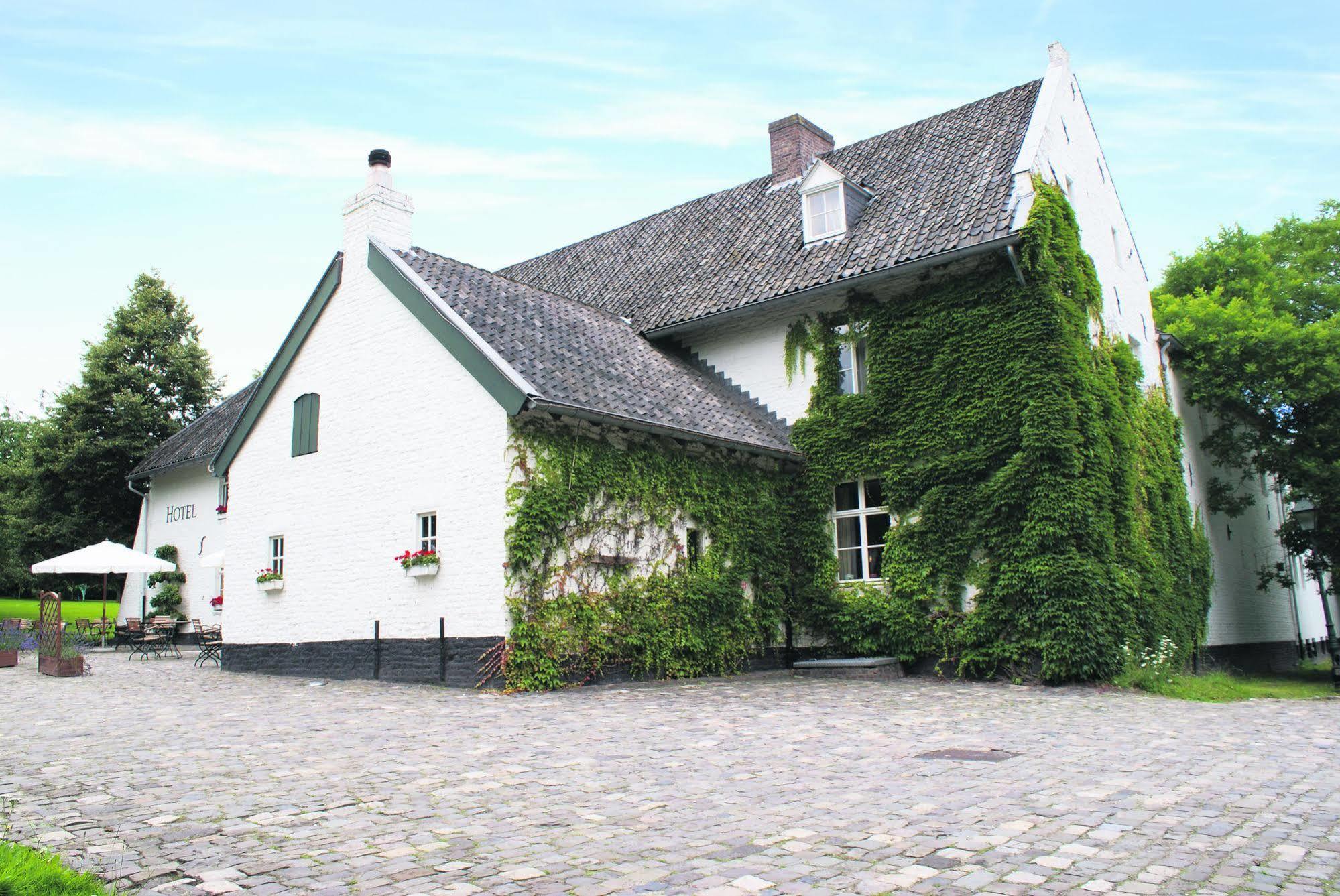 Fletcher Hotel-Restaurant Kasteel Erenstein Kerkrade Exteriör bild