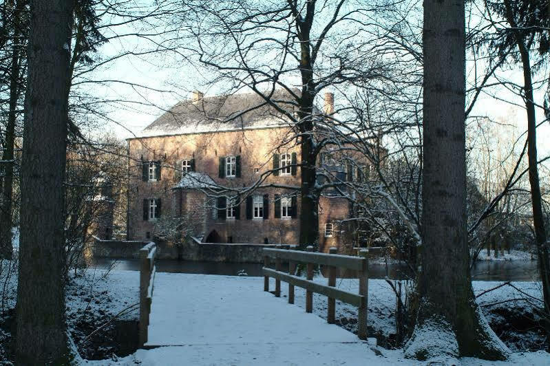 Fletcher Hotel-Restaurant Kasteel Erenstein Kerkrade Exteriör bild